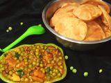 ছাতুর লুচি ও কড়াইশুঁটির ঘুগনি(Chhatur Luchi & Karaisutir Ghugni recipe in Bengali)