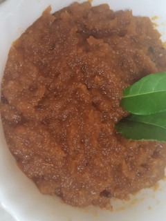 ஈஸியான உள்ளி சம்மந்தி (Ulli sammanthi recipe in tamil) செய்முறை முக்கிய புகைப்படம்