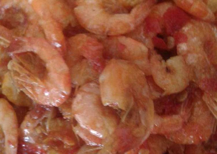 Cara Gampang Membuat Udang sambal merah, Enak Banget