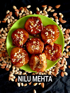 ब्रेड का मालपुआ (bread ka malpua recipe in Hindi) रेसिपी मुख्य फोटो
