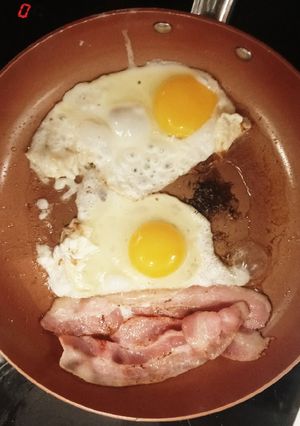 Hình của món Ba rọi chiên trứng.