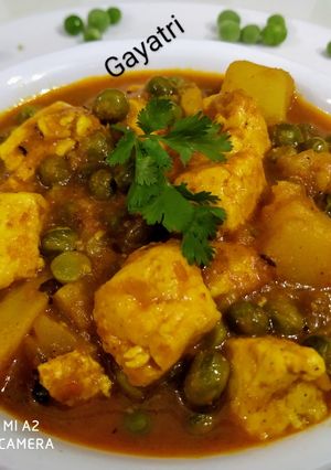 आलू मटर पनीर की सब्जी (Aloo matar paneer ki sabzi recipe in Hindi) रेसिपी मुख्य फोटो