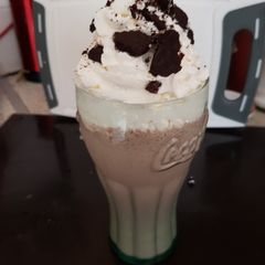 A picture of My Oreo frappe 😋.
