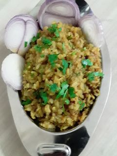मिक्स डाळीची खिचडी(mix dalichi khichdi recipe in marathi) रेसिपी चे मुख्य फोटो