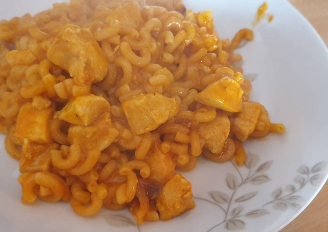 Fideuá con tomate (especial para niños)