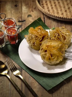 Foto di Polpette di Maiale Avvolte in Noodles