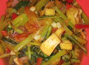 Foto resep Tumis Caysim tahu mommy