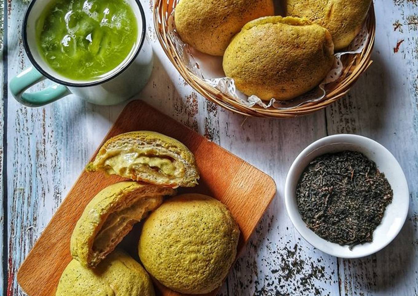 Bread boy green tea