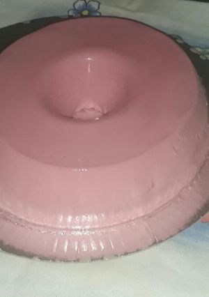 Foto de Pudim gelado de uva com morango