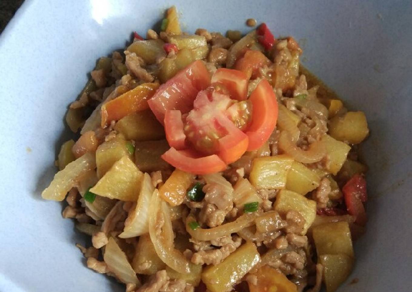 Daging Cincang Tumis Bombay Kentang