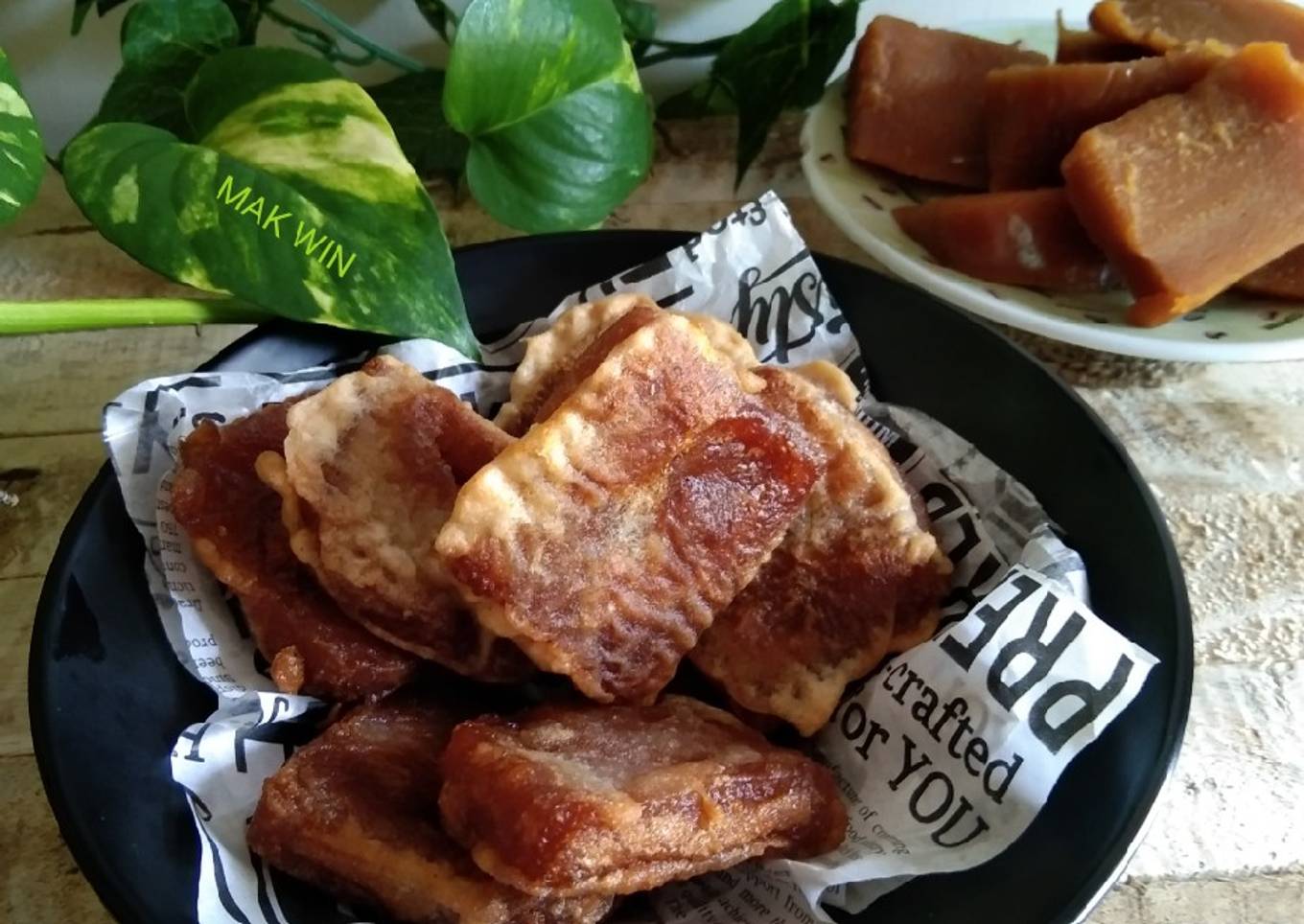 Kue keranjang goreng