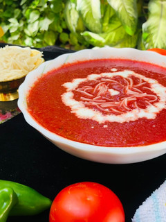 ટોમેટો વીથ વર્મેસેલી સૂપ (Tomato Vermicelli Soup Recipe In Gujarati) રેસીપી મુખ્ય ફોટો