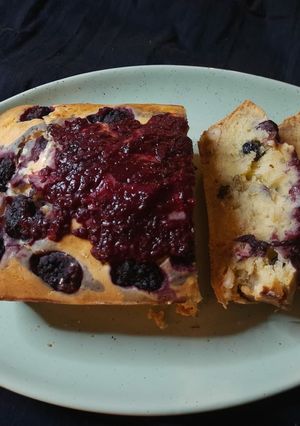 ব্লুবেরি নাটি কেক (blueberry nutty cake recipe in Bengali) রেসিপির প্রধান ছবি