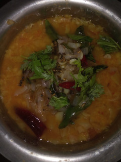 முட்டைக்கோஸ் சாம்பார் (Muttaikosh sambar recipe in tamil) செய்முறை முக்கிய புகைப்படம்