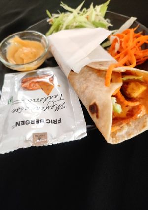 A picture of Tandoori roti wrap.