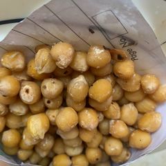 Rehri waley chanay /cholay | Roasted chickpeas A picture of Rehri waley chanay /cholay | Roasted chickpeas.