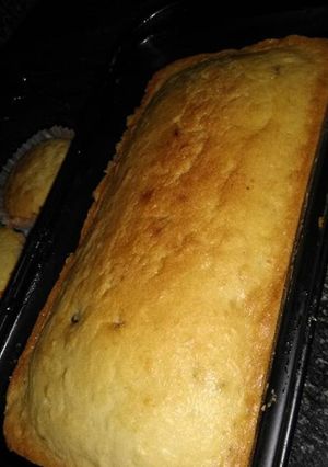 A picture of Coconut cake loaf.
