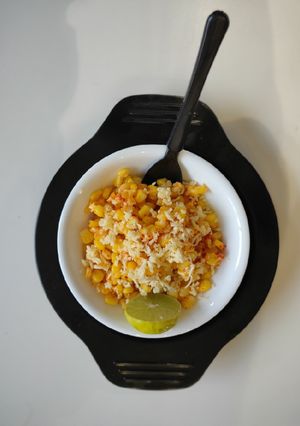 ચીઝી મસાલા સ્વીટ કોર્ન (cheese masala sweet corn recipe in Gujarati) રેસીપી મુખ્ય ફોટો