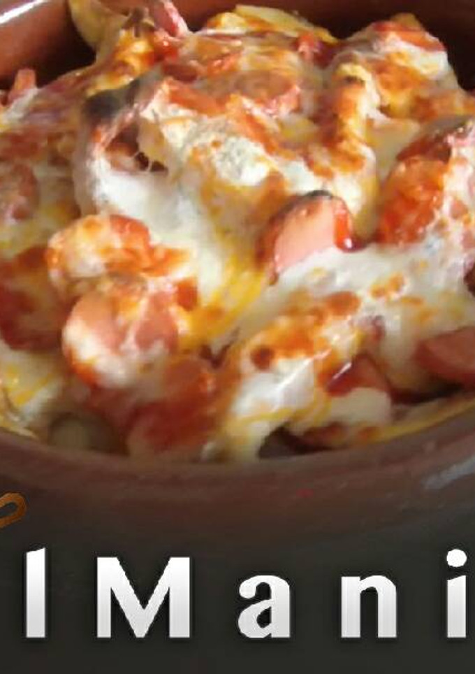 Una foto de Salchipapas al horno