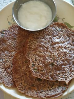 रागी उत्तपम (Ragi Uttapam recipe in hindi) रेसिपी मुख्य फोटो