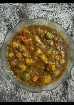 A picture of Colourful Gatta Curry.