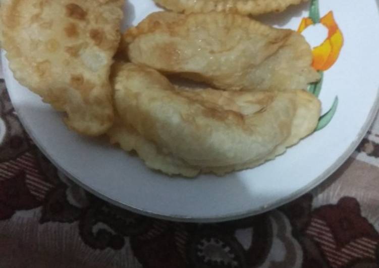 Gujiya