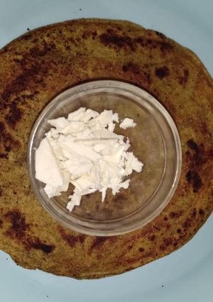 अजवाइन पराठा (ajwain paratha recipe in Hindi) रेसिपी मुख्य फोटो