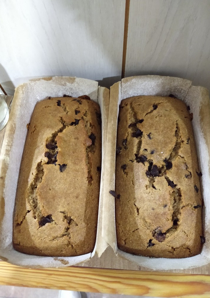 Una foto de Budín integral de banana y chips de chocolate