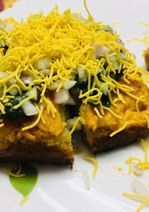 A picture of Hyderabadi Sandwich.