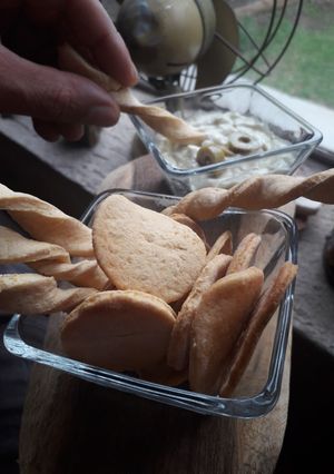 Una foto de Grisines y galletas saborizadas