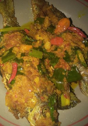 Foto resep Ikan bumbu kuning