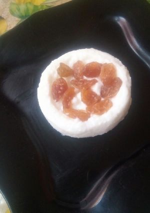 Une photo de Flan libanais au raisin sec