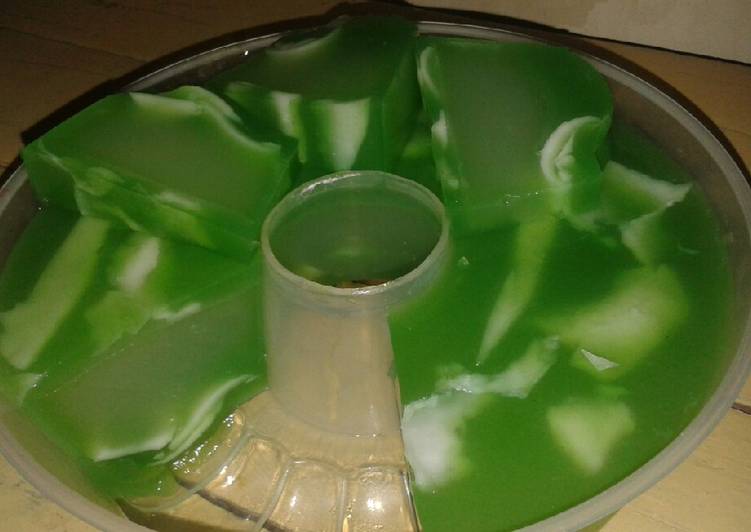 Puding kelapa muda