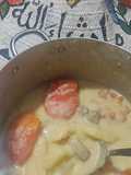 Cassava with coconut and meat