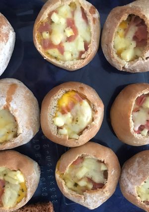 Una foto de Panecillos rellenos video cocina