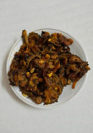 টক করলা (tok karola recipe in Bengali) রেসিপির প্রধান ছবি