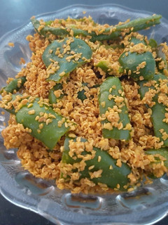 મેથીયા લીલા મરચા(Methiya marcha recipe in Gujarati) રેસીપી મુખ્ય ફોટો