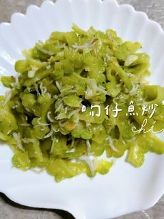 吻仔魚炒苦瓜 的食譜成品照片