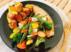 烤箱料理｜法式吐司烤鮭魚蔬菜 的食譜成品照片