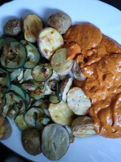 Una foto de Parrillada de verduras con salsa romesco
