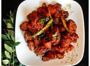 A picture of Chicken 65.