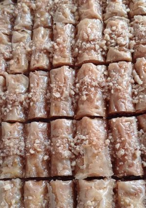 صورة لوصفة بقلاة تركية بالجوز