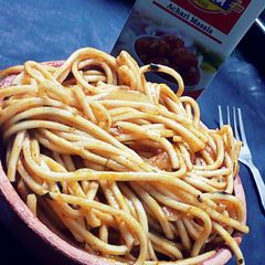 A picture of Achari noodles.