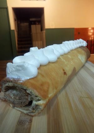 Una foto de Roll marmoleado a la frangipane