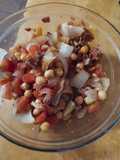 Ensalada de garbanzos y carne deshilachada