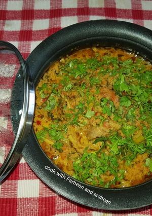 A picture of Karahi gosht Dhaba style.