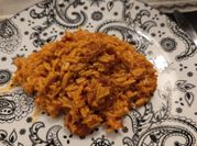 Une photo de orzo et poulet