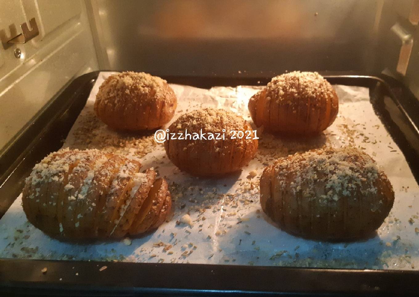 Hasselback Potatoes (Kentang Panggang)