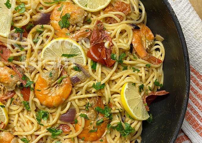 Gamberi noodles = "one pot creamy shrimp tomato pasta" but with noodles 🇮🇹🍜🤓