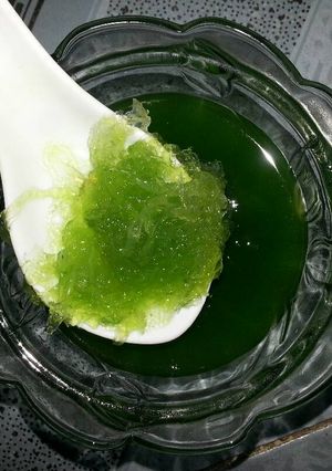 Hình của món Yến chưng lá dứa.